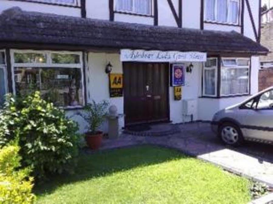 Aylesbray Lodge CBG Exterior foto